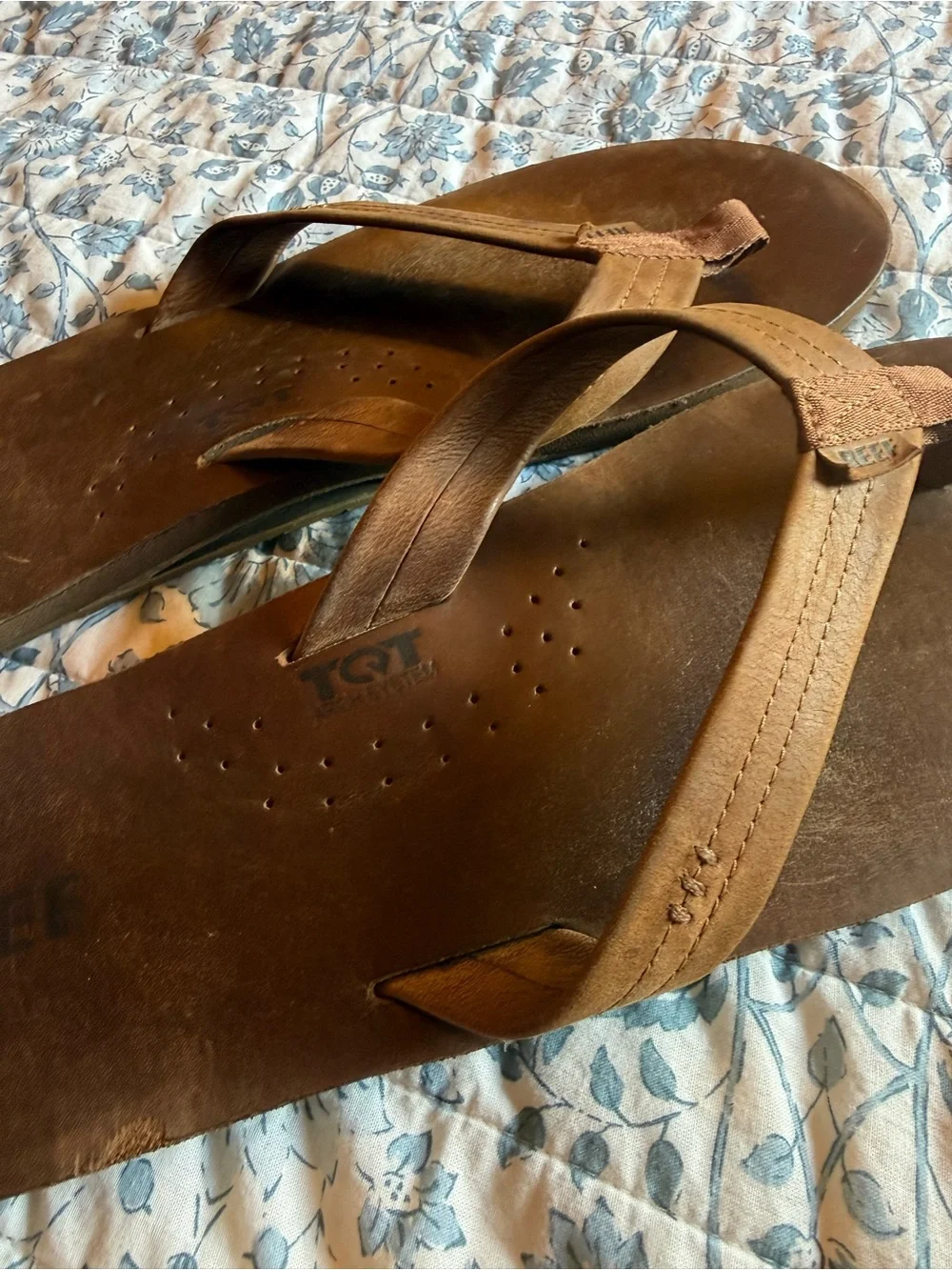 Reef Men’s Brown and Tan Leather Flip Flops